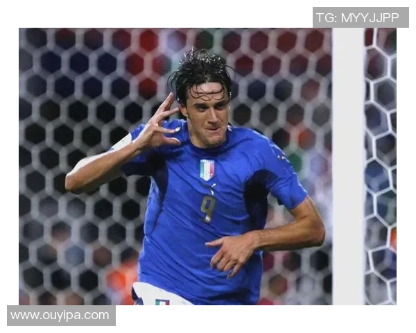 足球巨星经典动作瞬间再现 展现不朽技艺与无限魅力